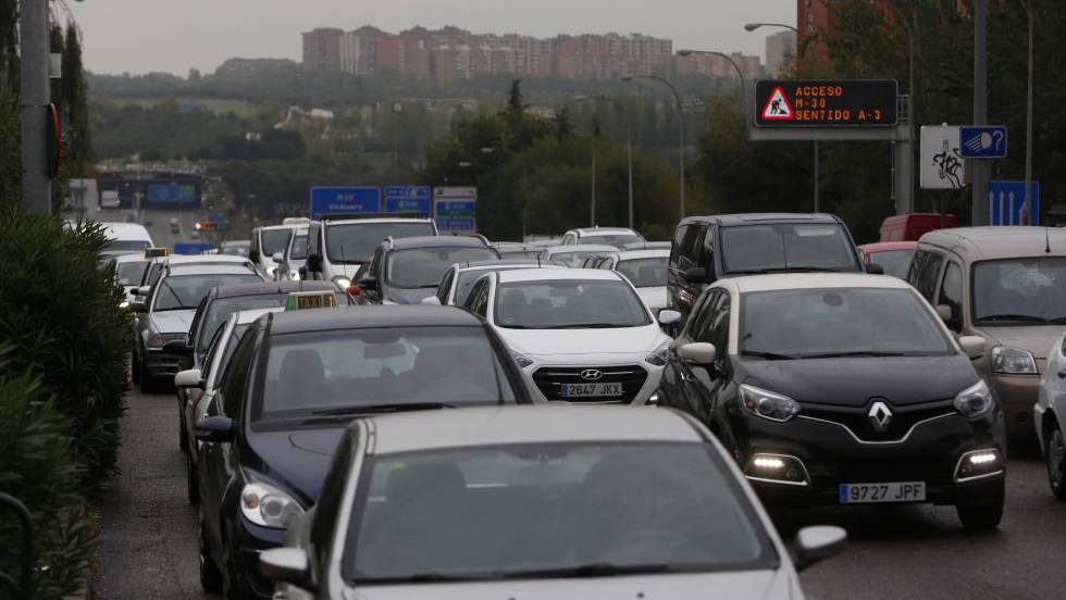 Los expertos piden nuevos habitos de movilidad para evitar los atascos